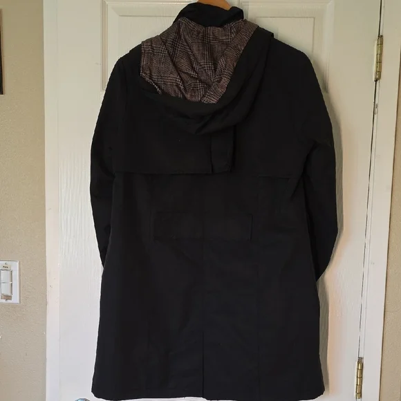 Double Breast Water Resistant Trench Coat - Picture 4 of 10